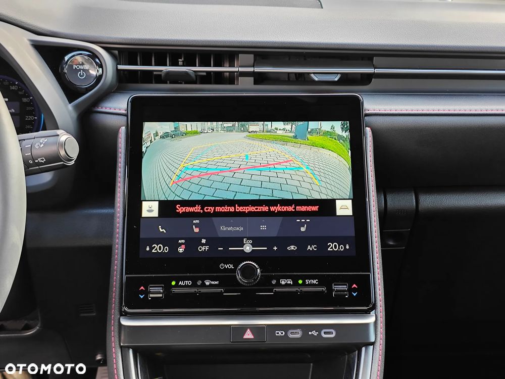 Lexus LBX 1.5 Hybrid Emotion - 19