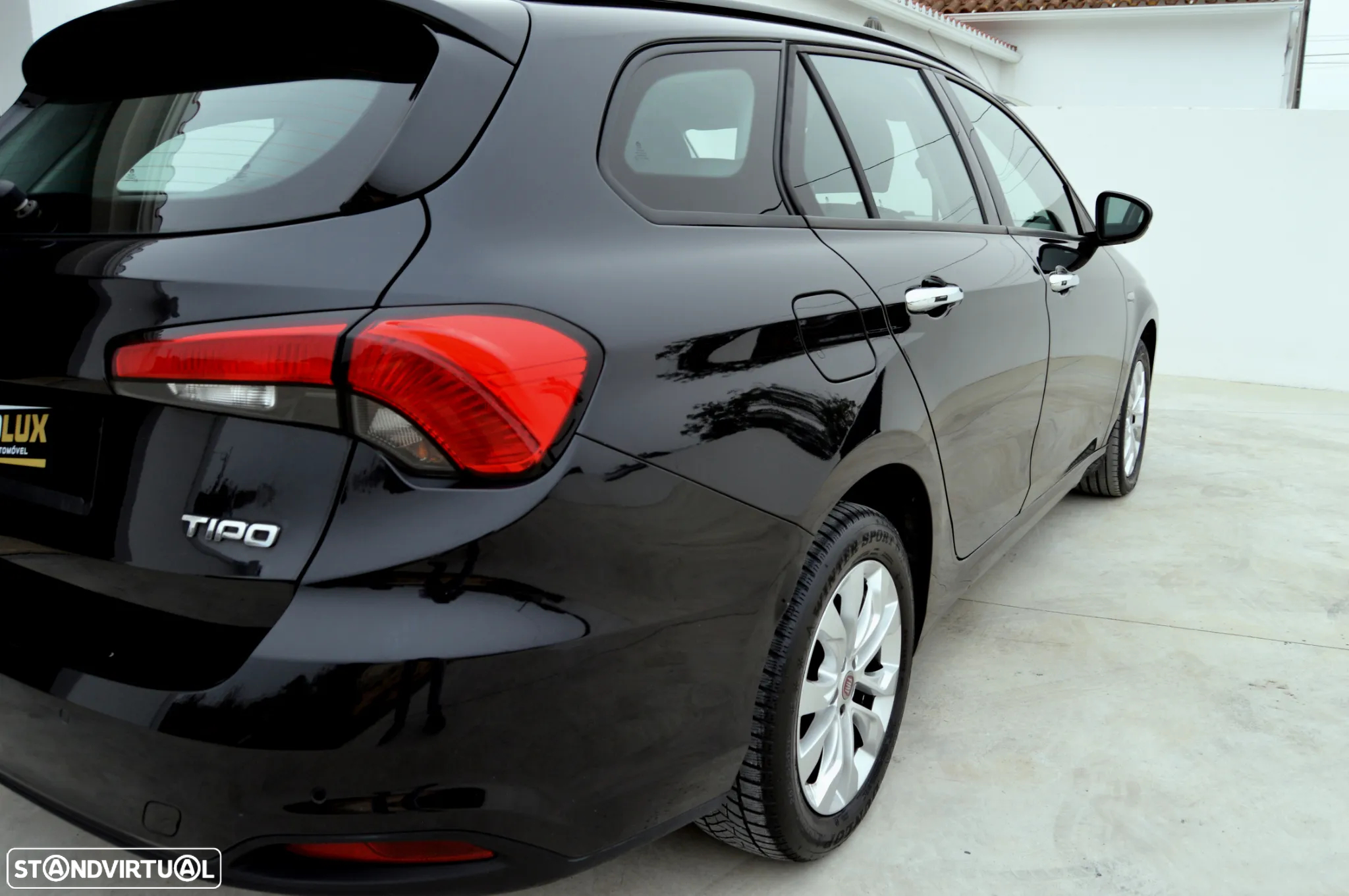 Fiat Tipo Station Wagon 1.6 M-Jet Lounge Tech - 11