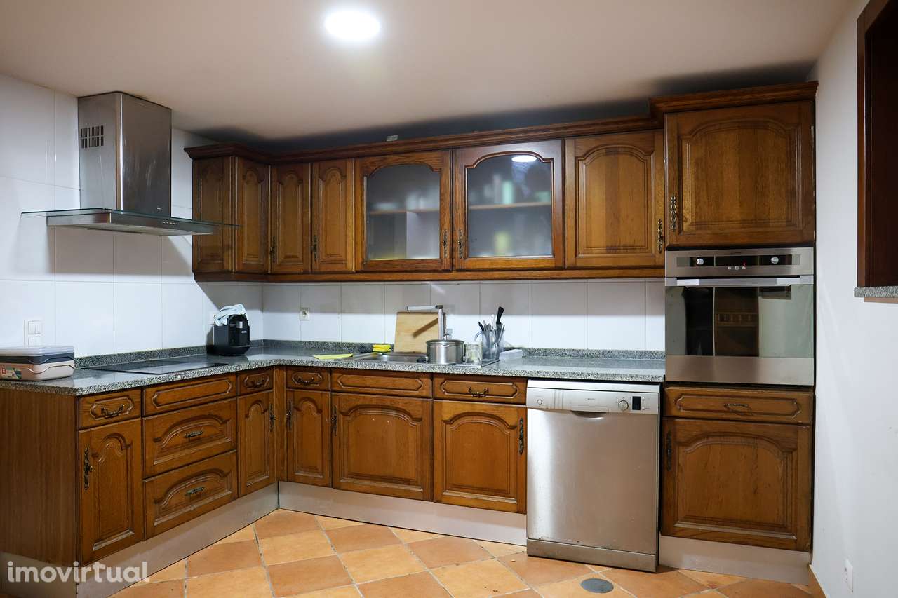 Moradia em Ramalde – Distinção, Localização e Funcionalidade - Grande imagem: 2/16