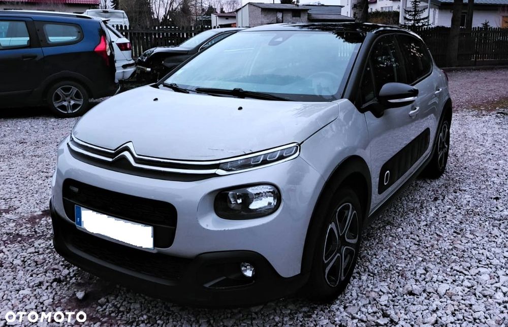 Citroën C3 Pure Tech 82 SHINE - 2