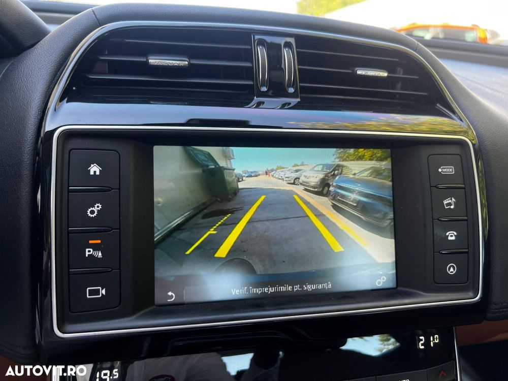 Jaguar XE 20d Aut. Portfolio - 19