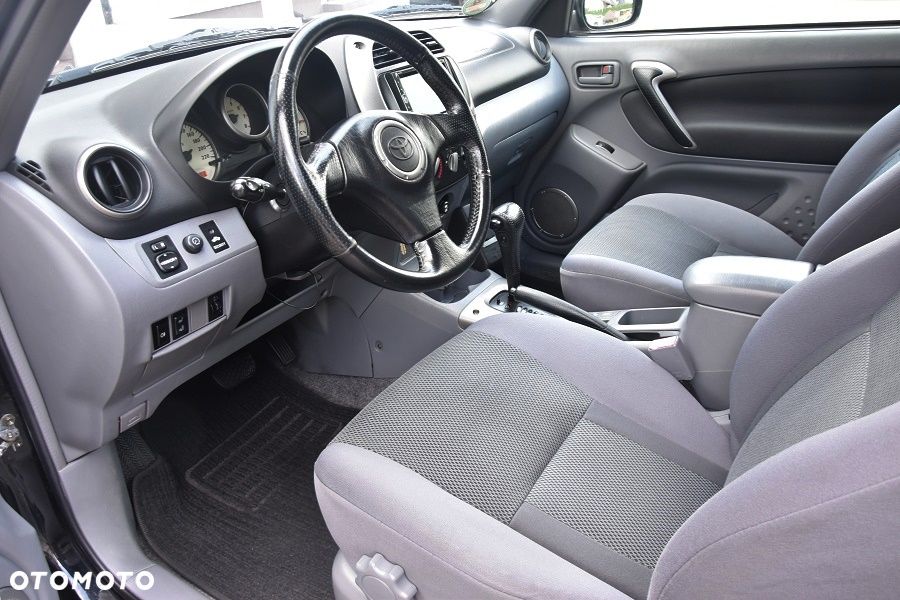 Toyota RAV4 2.0 VVT-i Sol - 14