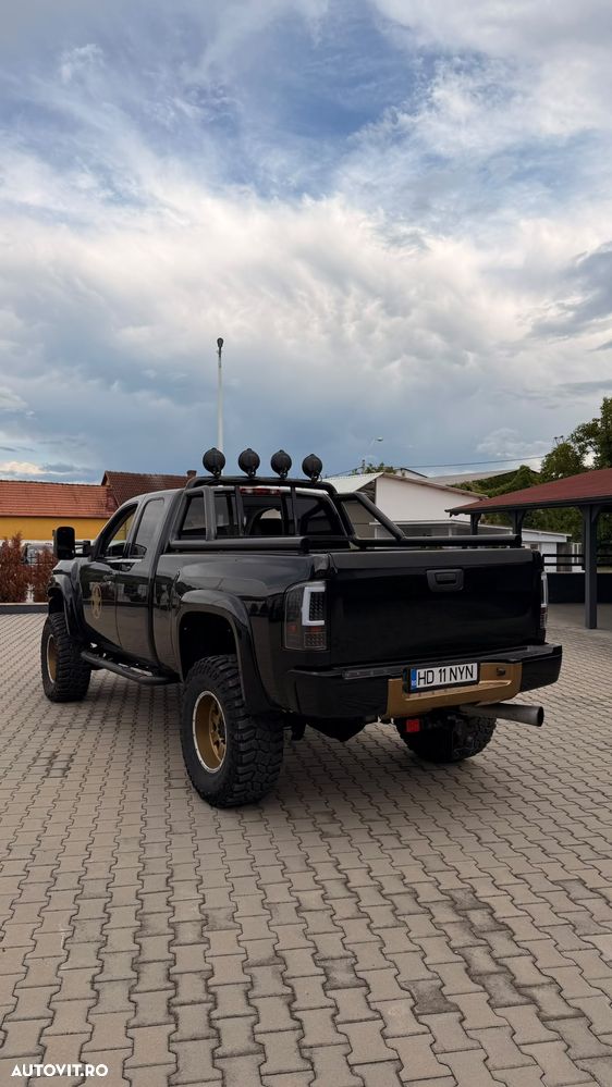 Chevrolet Silverado - 5