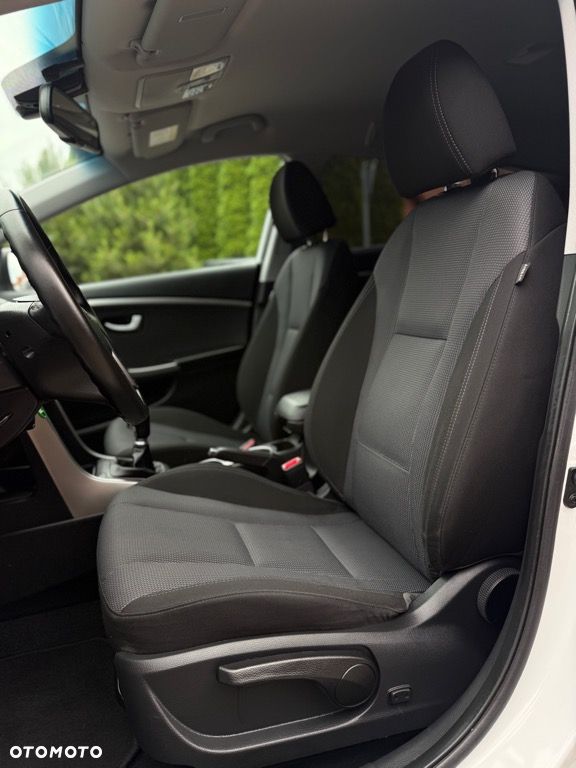 Hyundai i30 1.6 GDI Premium - 27