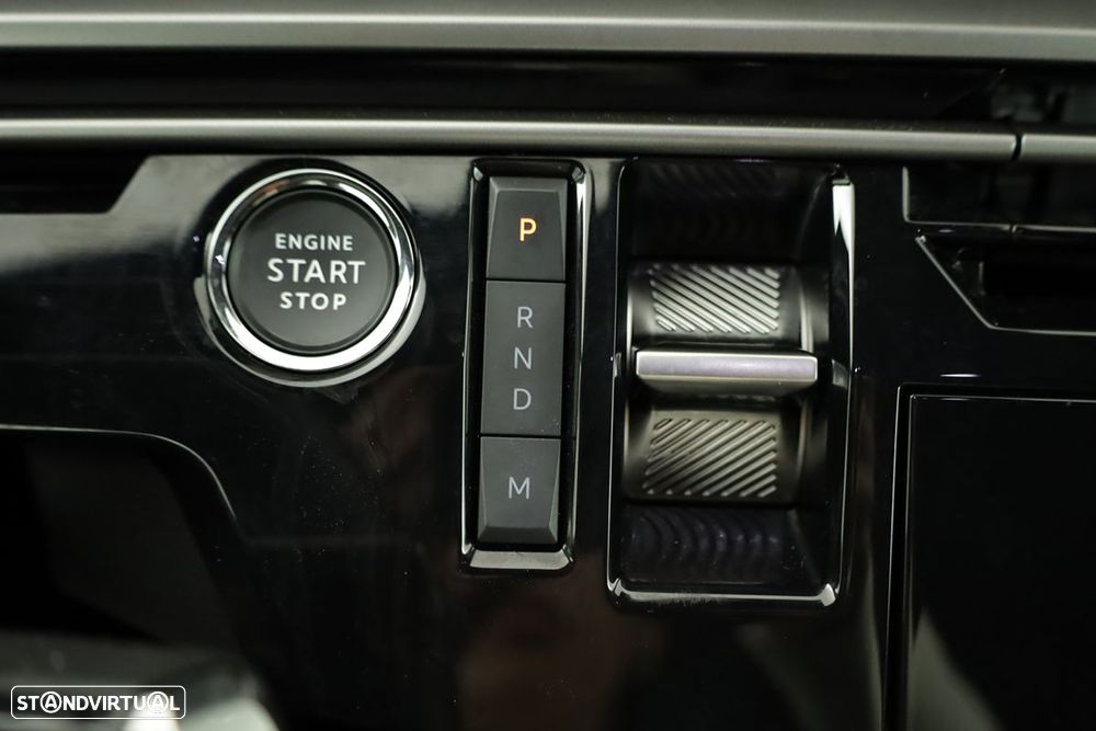 Peugeot 3008 1.2 Hybrid Allure e-DCS6 - 12