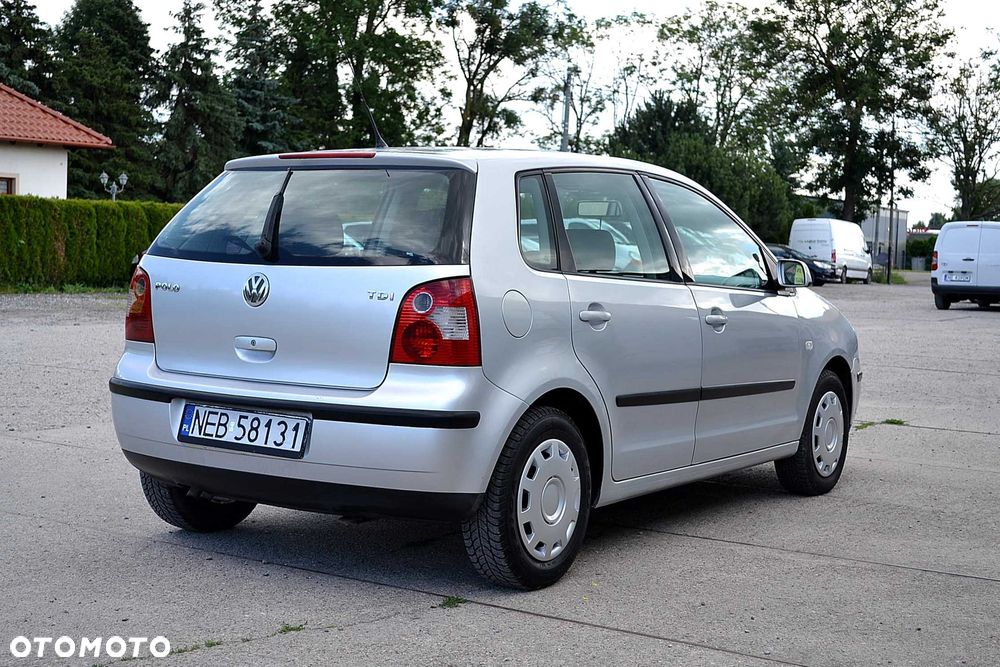 Volkswagen Polo - 4