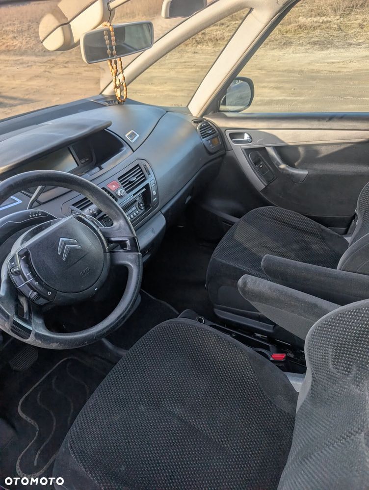 Citroën C4 Grand Picasso 2.0 HDi FAP 7-Sitzer ESG6 Exclusive - 16