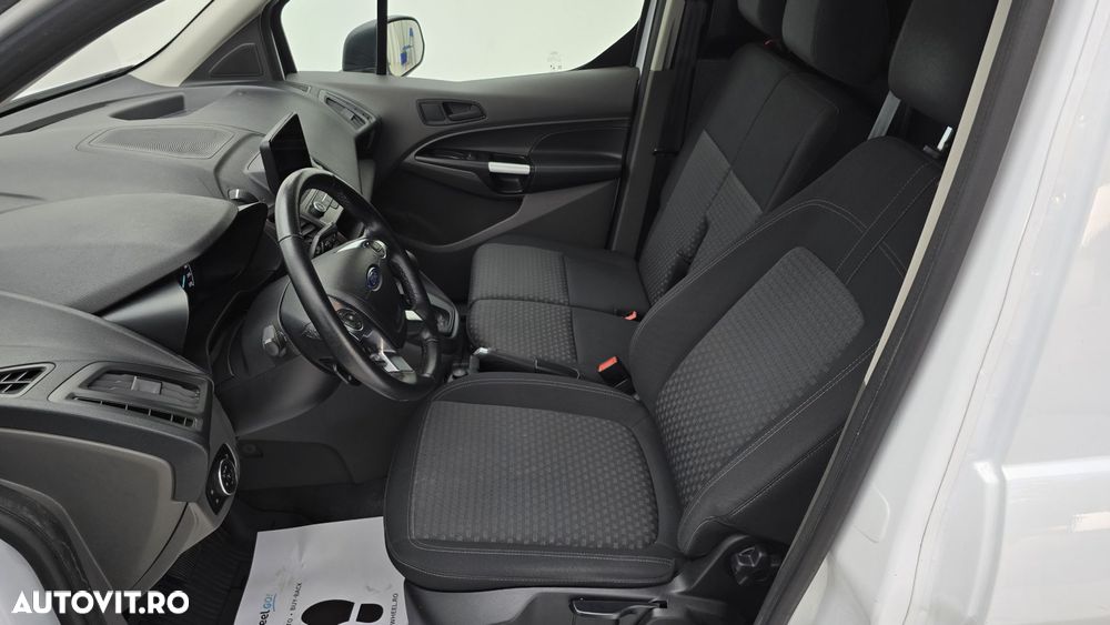 Ford Transit Connect - 12