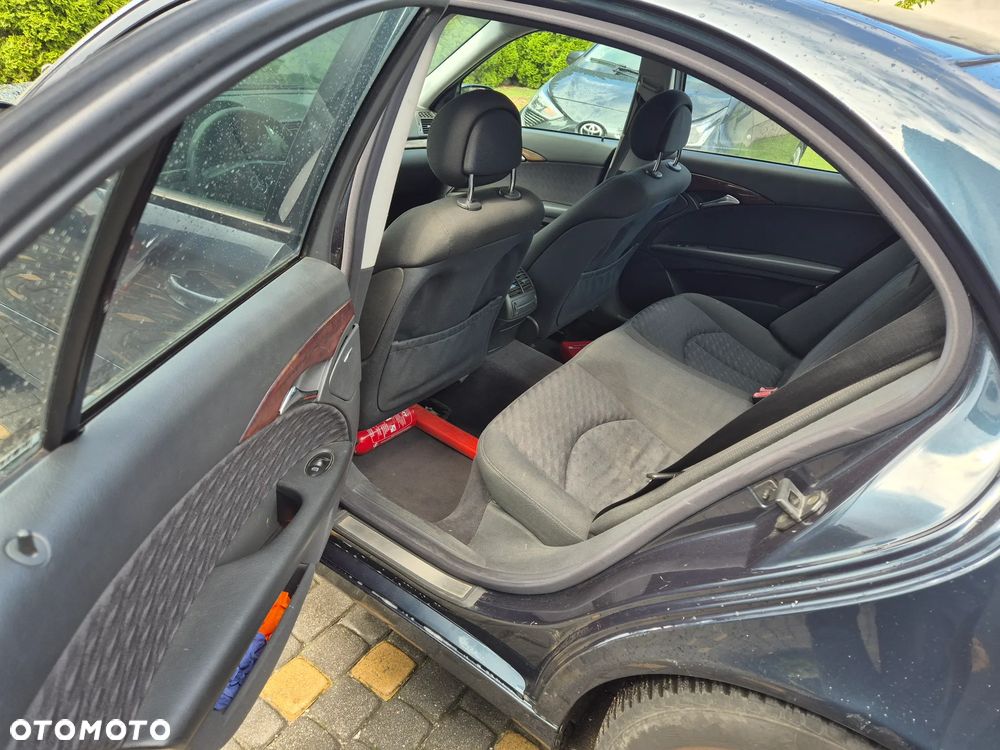 Mercedes-Benz Klasa E 200 CDI Classic DPF - 8