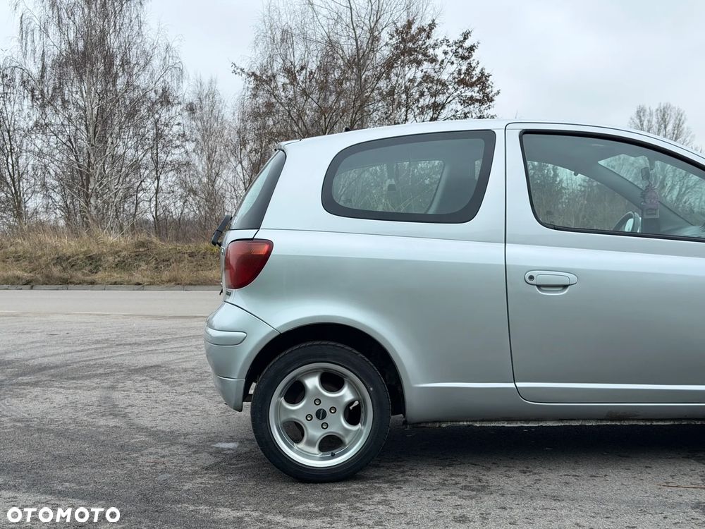 Toyota Yaris 1.0 Blue - 9