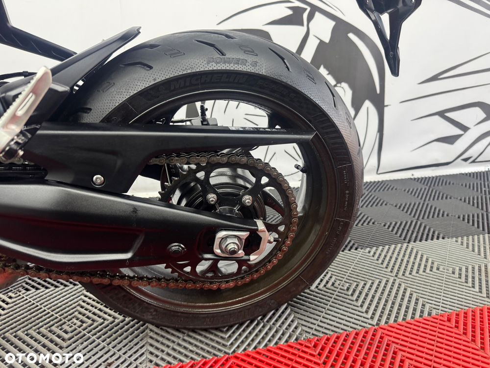 Triumph Daytona - 18