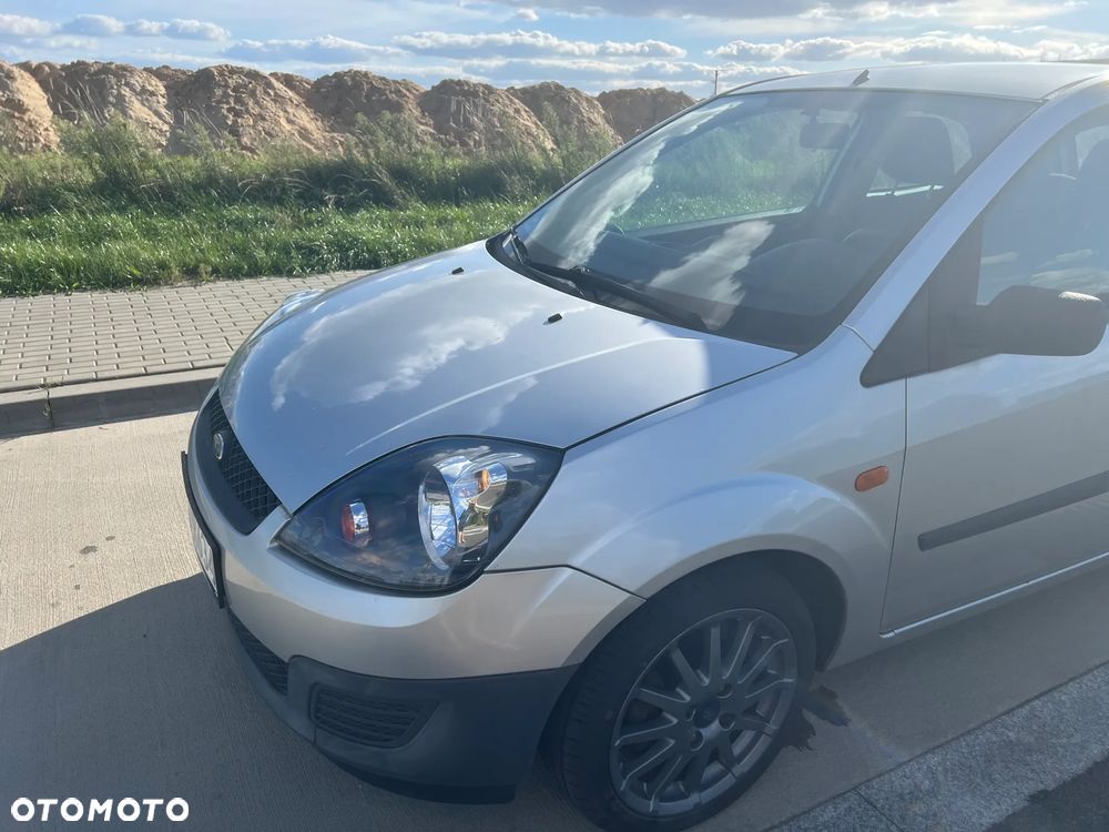 Ford Fiesta 1.3 - 10