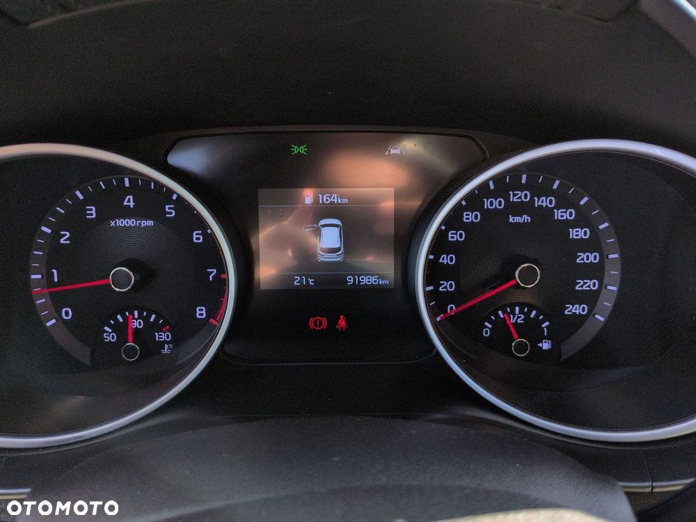 Kia Ceed - 11
