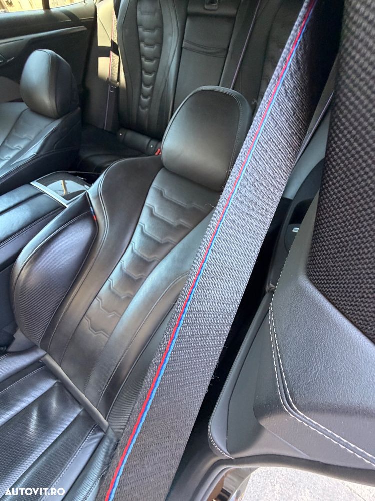 BMW Seria 8 - 23