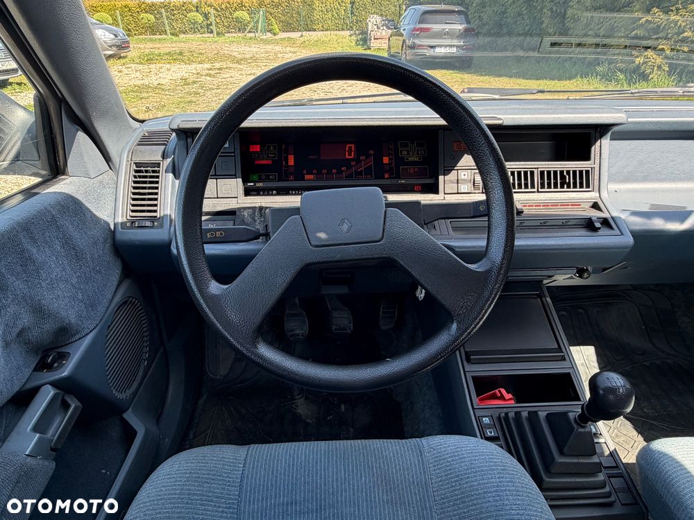 Renault 21 1.7 GTS Symphonie - 15