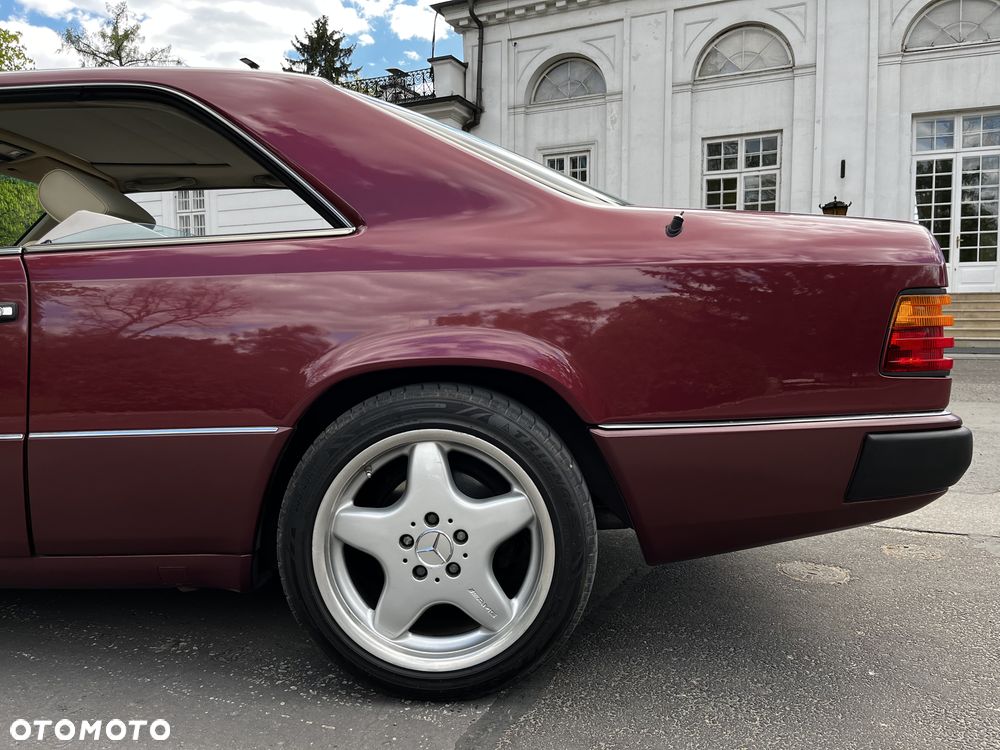 Mercedes-Benz W124 (1984-1993) - 13