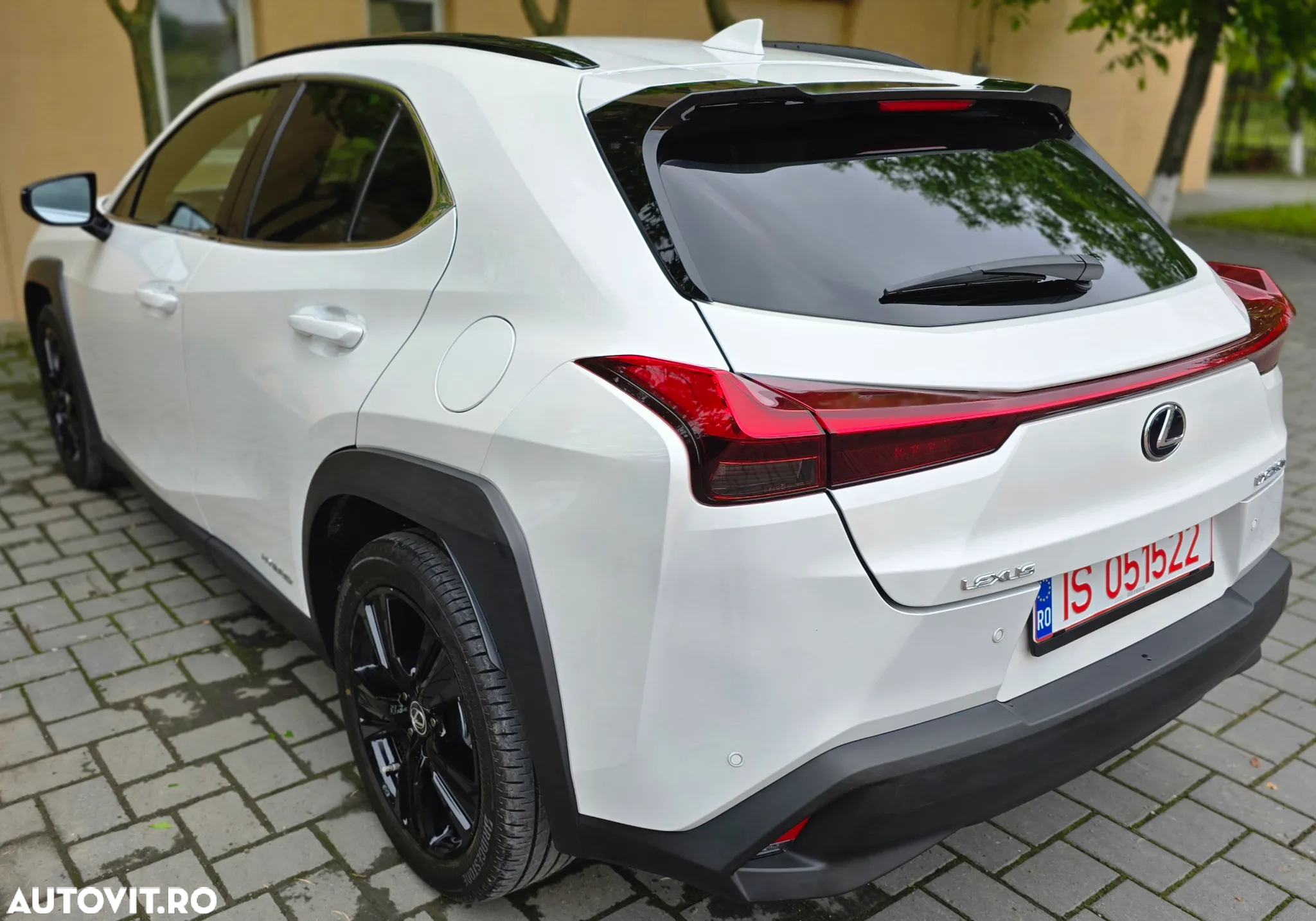 Lexus UX 250h FWD Executive - 5