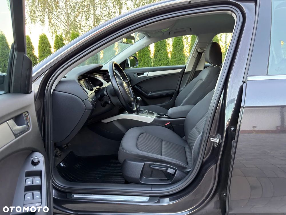 Audi A4 Limousine 1.8 TFSI Attraction - 32