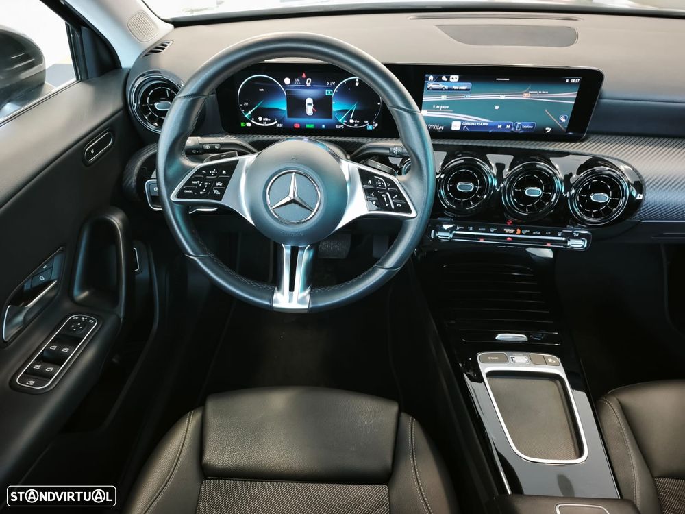 Mercedes-Benz A 250 e - 13