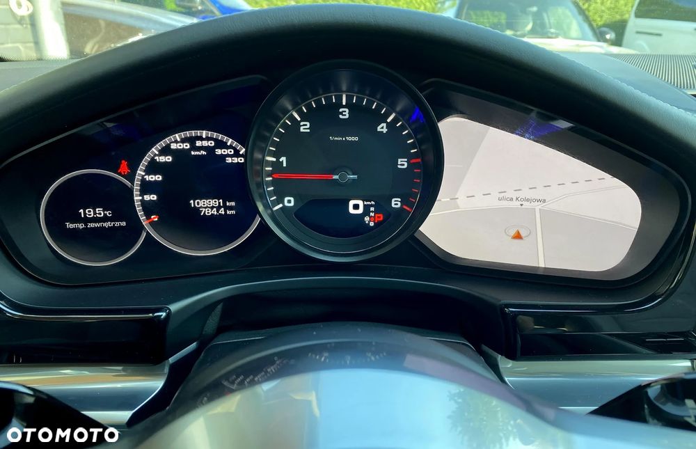 Porsche Panamera 4S Diesel - 38
