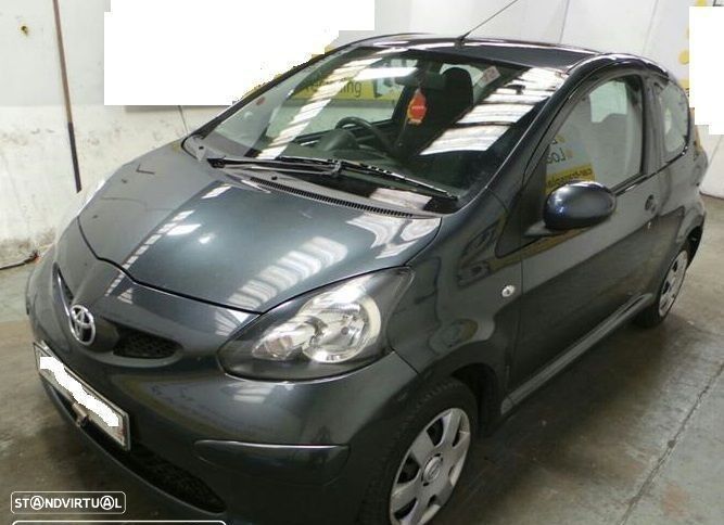 Toyota Aygo 1.0i de 2008 disponível para peças - 1