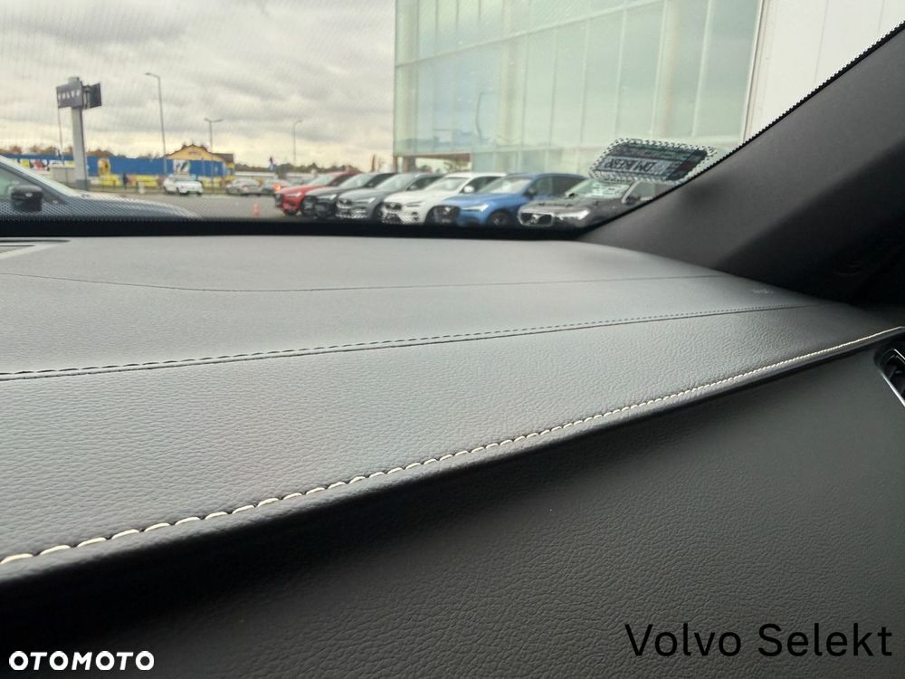 Volvo XC 90 - 32