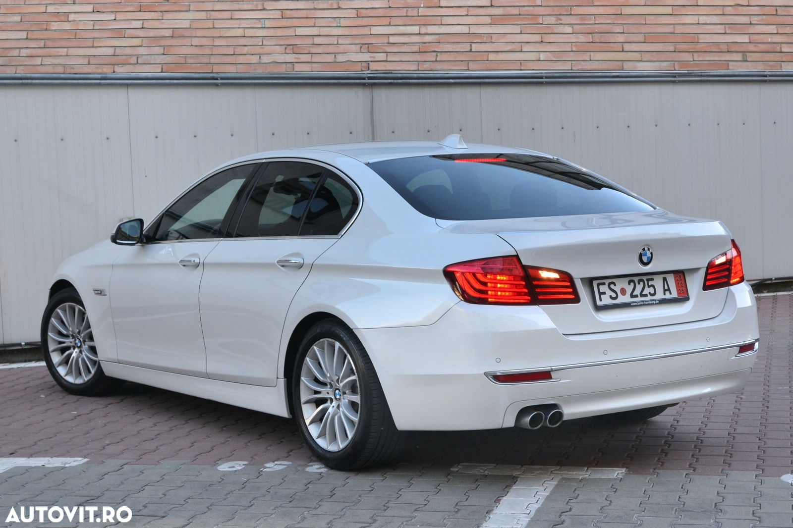 BMW Seria 5 520d AT - 3