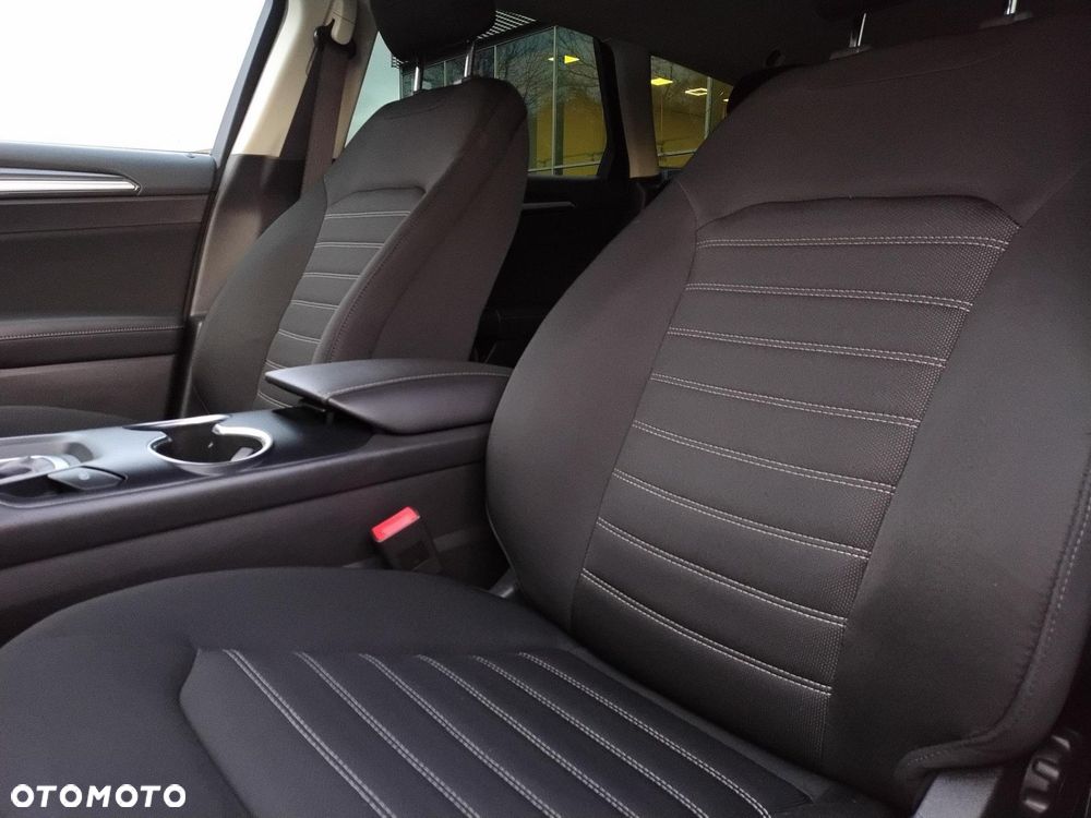 Ford Mondeo 2.0 Hybrid Trend - 18