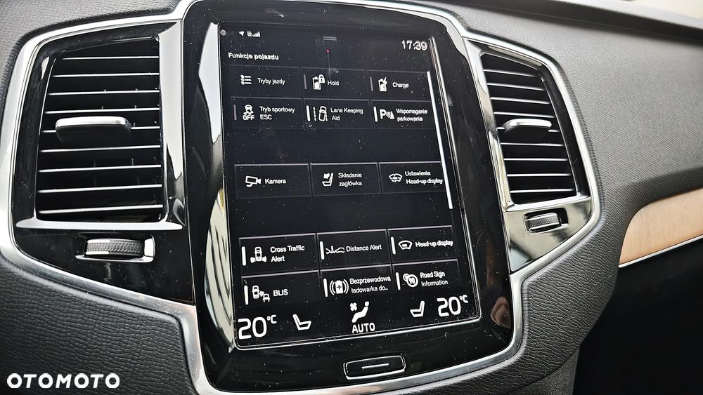 Volvo XC 90 - 17