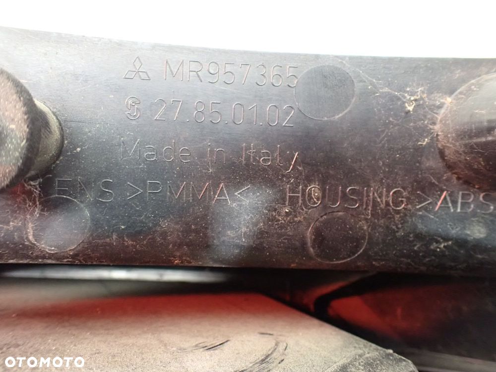 LAMPA LEWA TYLNA MITSUBISHI COLT CZ3 1.3 MR957365 - 8