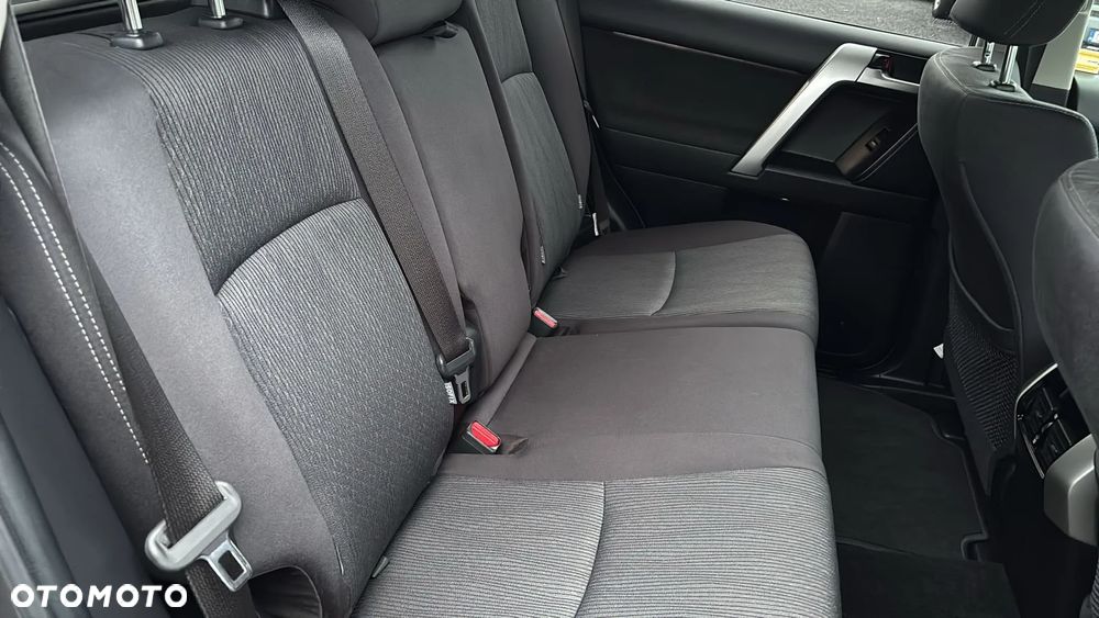 Toyota Land Cruiser LC 2.8 D-4D Prestige - 22