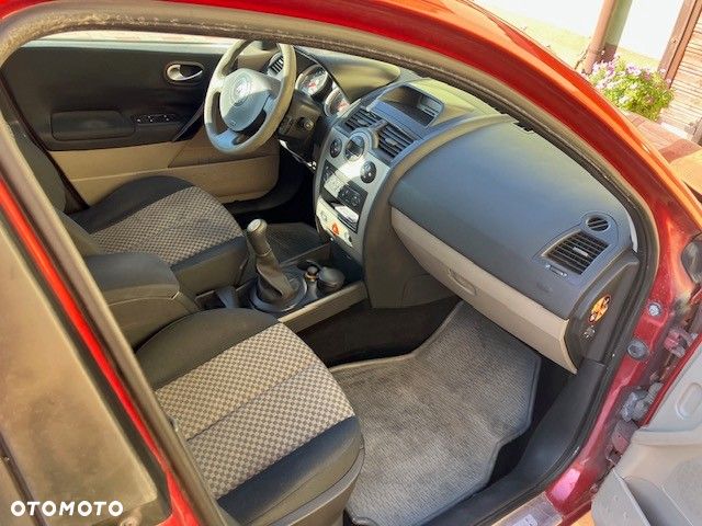 Renault Megane 1.6 Confort Authentique - 13