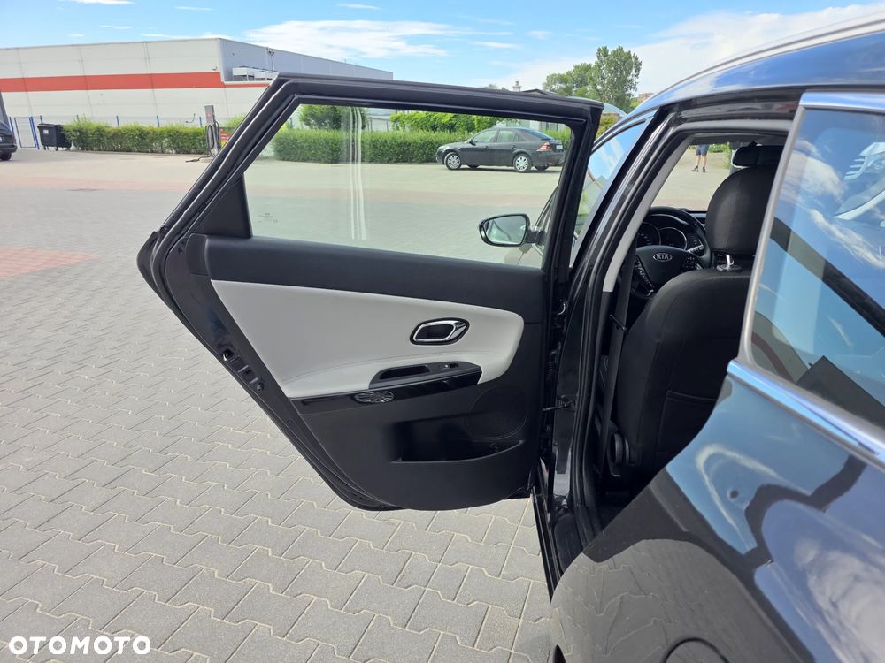 Kia Ceed 1.6 GDI XL - 9