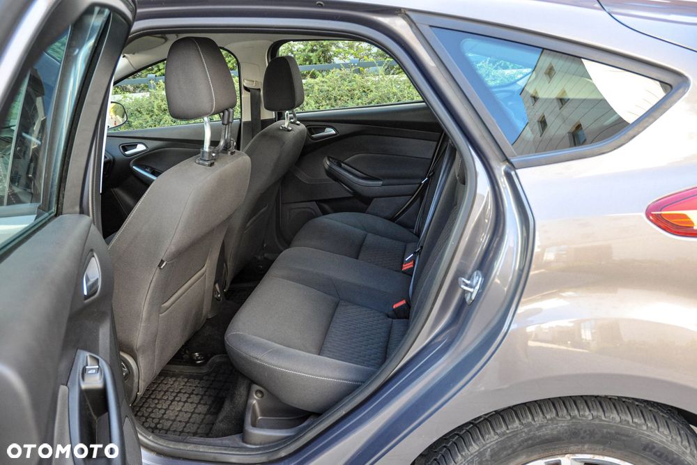 Ford Focus - 8
