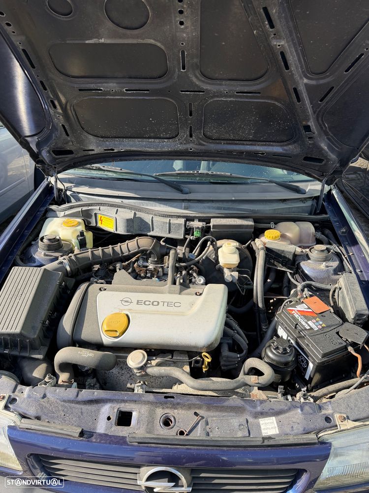 Opel Astra Caravan 1.4i 16V Fresh - 32