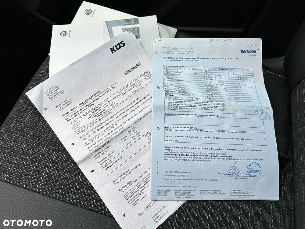 Volkswagen Touran - 25