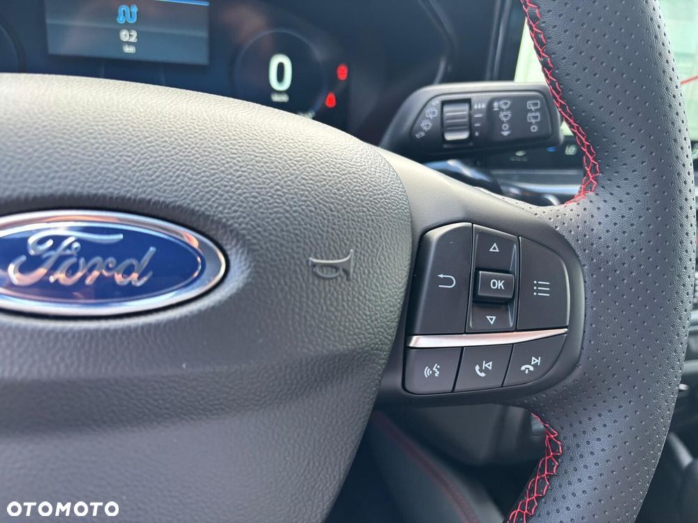 Ford Focus 1.0 EcoBoost mHEV ST-Line X - 24