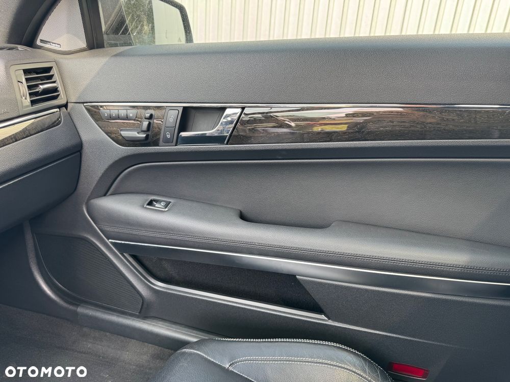 Mercedes-Benz Klasa E - 26