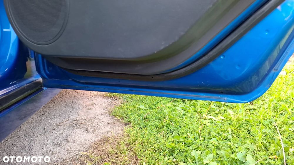 Chevrolet Cruze 1.6 Base - 14