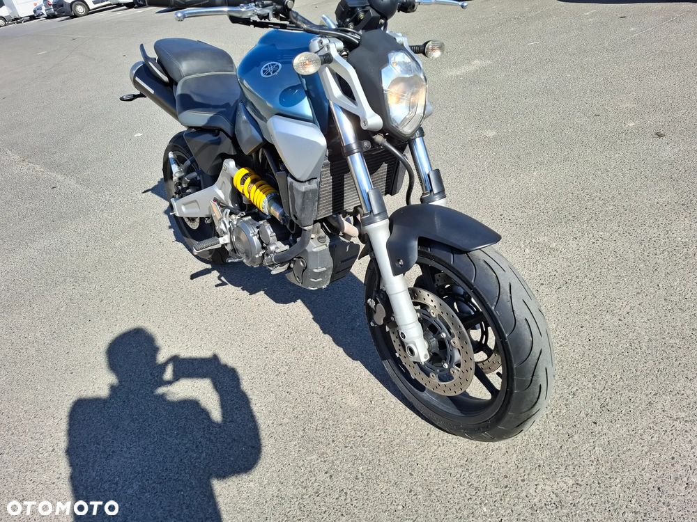 Yamaha MT - 9