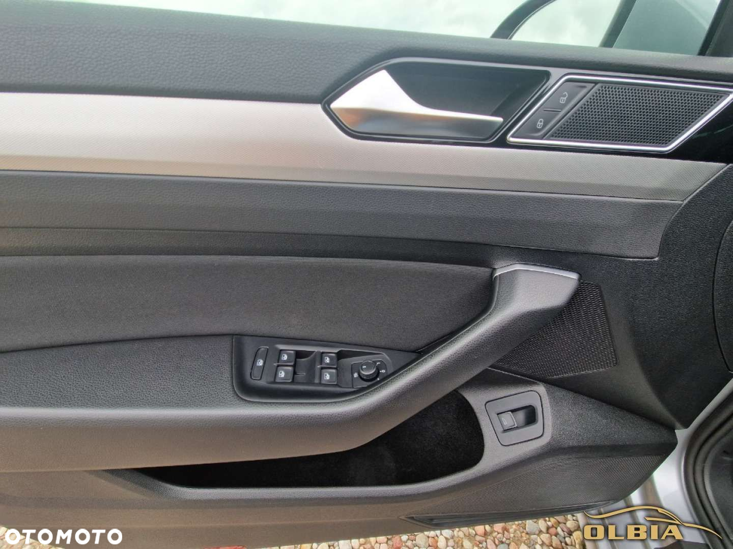 Volkswagen Passat - 16