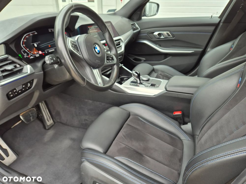BMW Seria 3 330i xDrive M Sport sport - 17