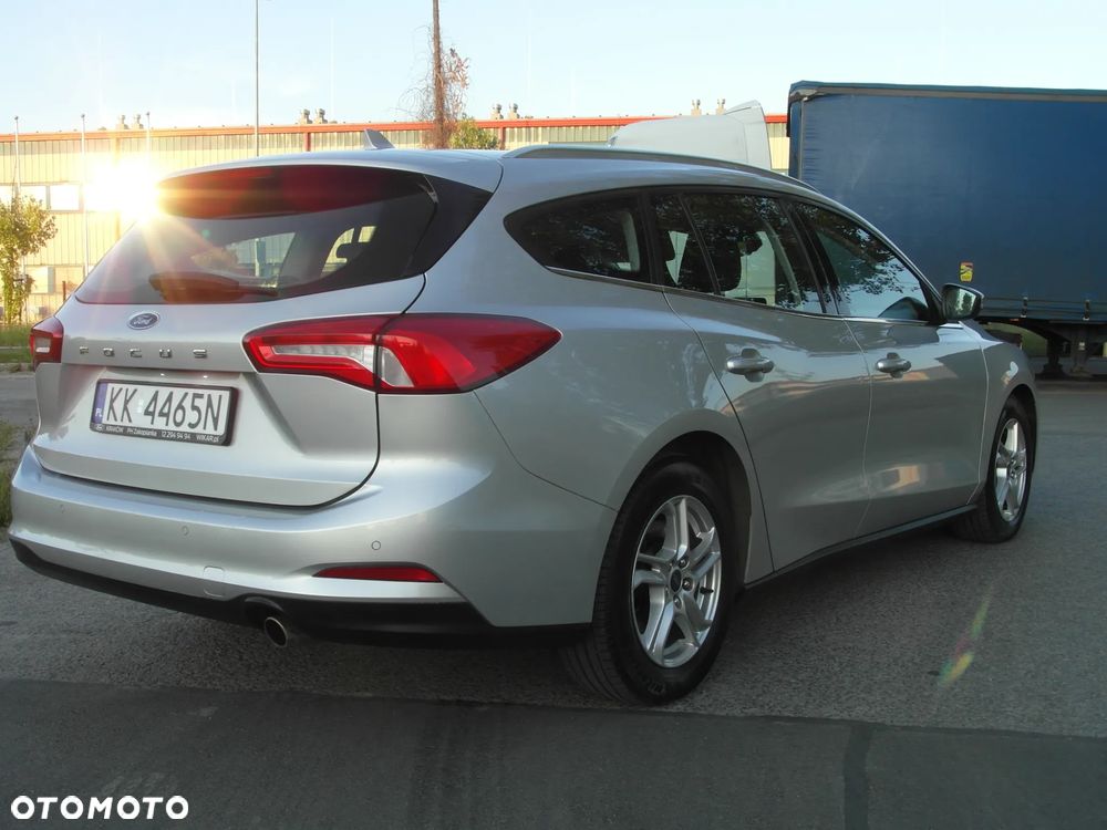 Ford Focus 1.5 EcoBlue Start-Stopp-System COOL&CONNECT - 10