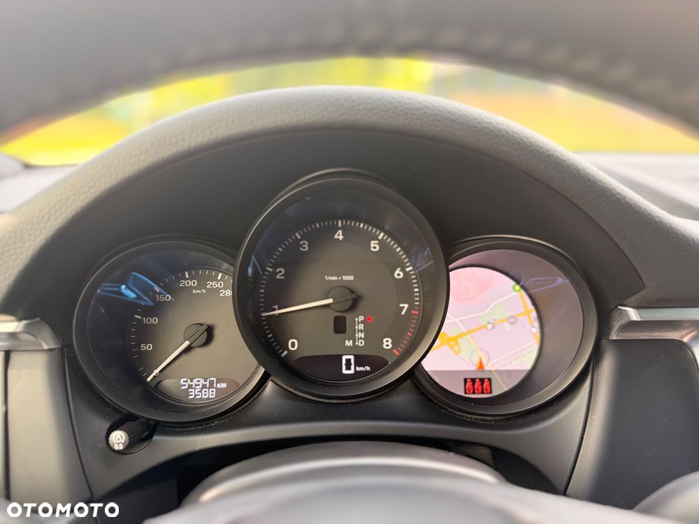 Porsche Macan Standard - 14