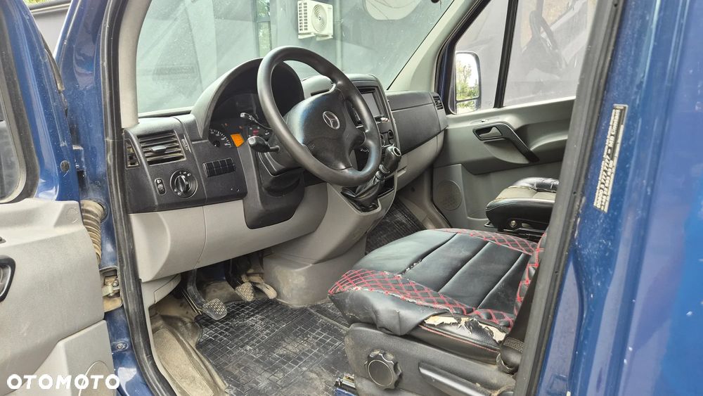 Mercedes-Benz SPRINTER - 10