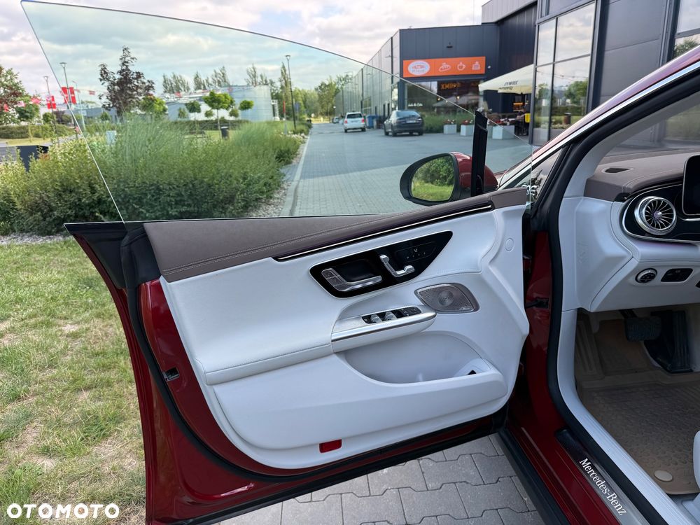 Mercedes-Benz EQE - 8