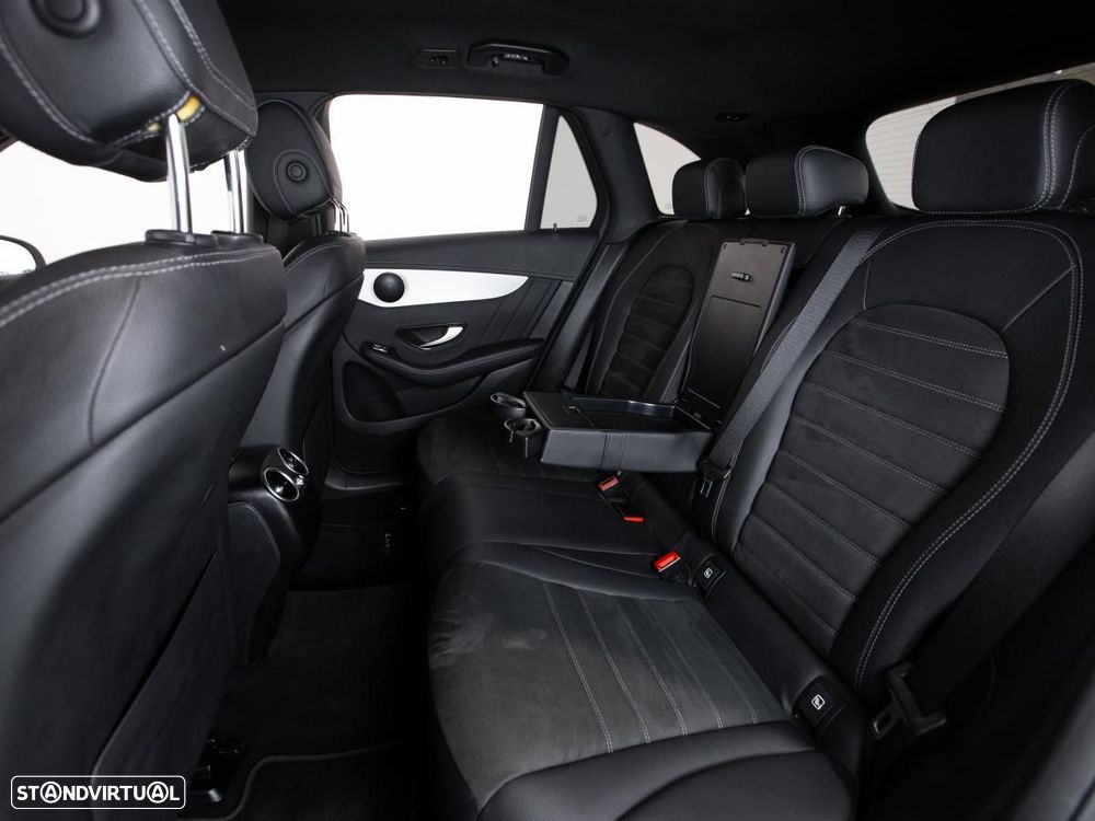 Mercedes-Benz GLC 300 d 4Matic 9G-TRONIC AMG Line - 10