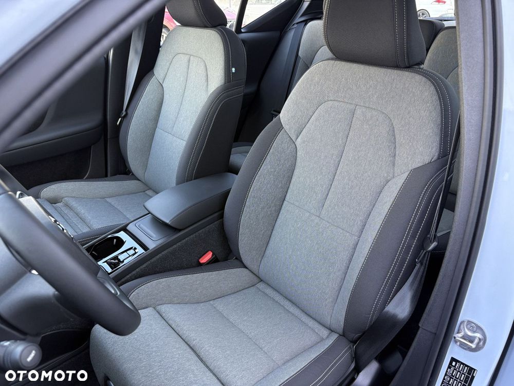 Volvo XC 40 - 22