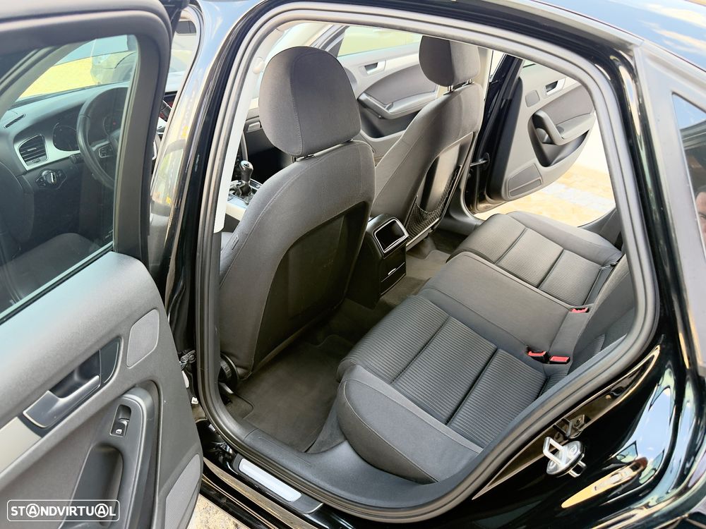 Audi A4 2.0 TDI S-line - 47