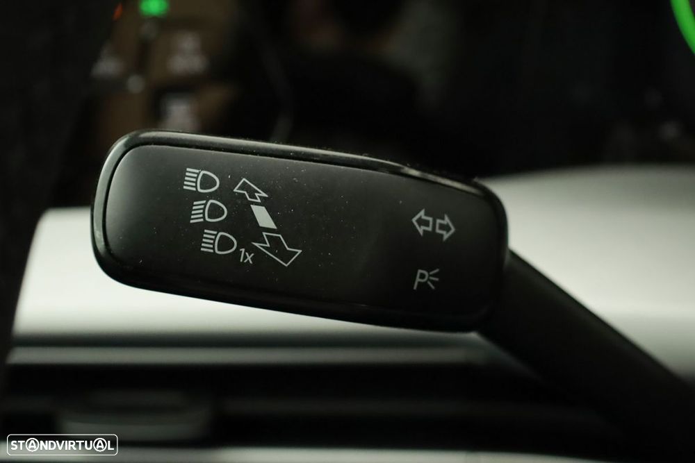 VW Golf 1.5 TSI e-Hybrid Life DSG - 18